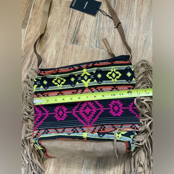 NWT Shiraleah Premium crossbody - Picture 9 of 10